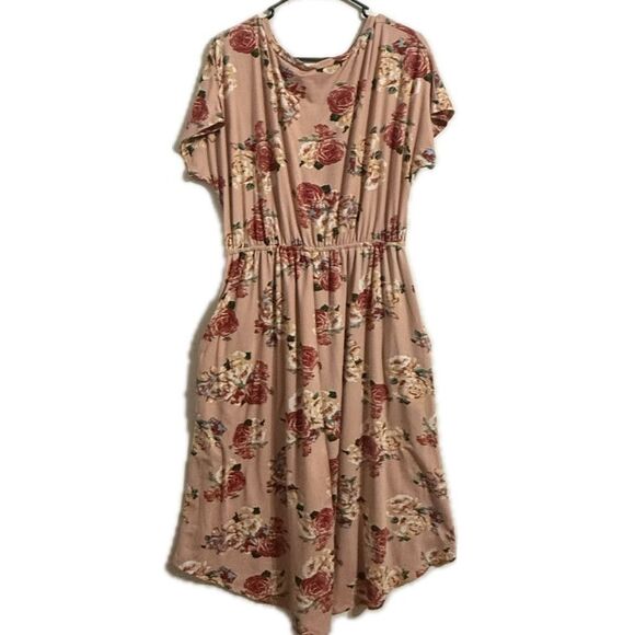 Chic Floral Midi Dress in Rose and Beige - Picture 1 of 4